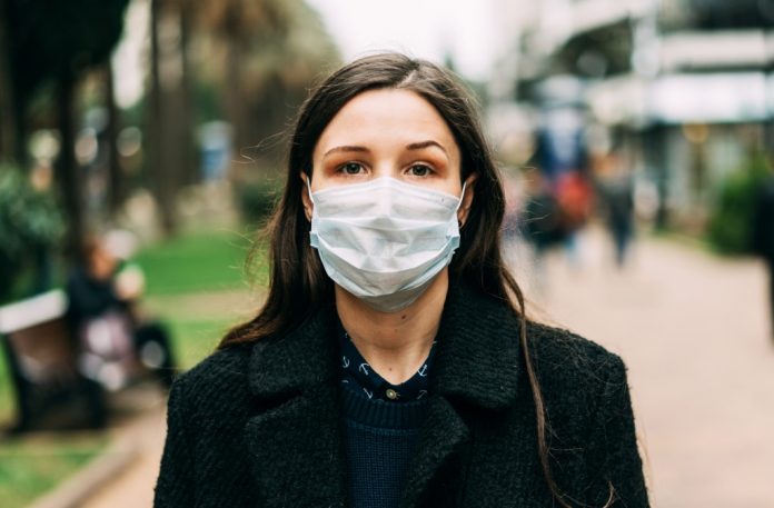 La-France-a-déclaré-la-guerre-au-coronavirus-mais-a-perdu-les-armes-pour-lutter-contre-une-pandémie